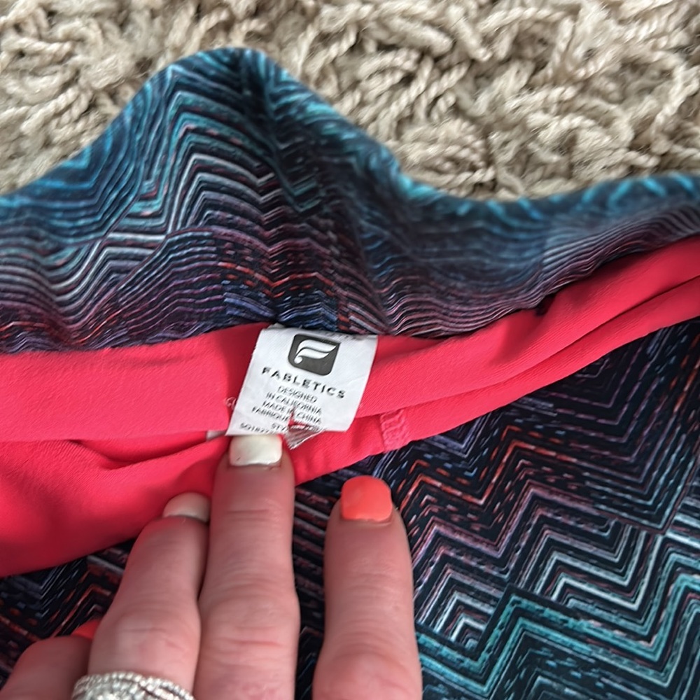 Fabletics Shorts - Picture 3 of 6